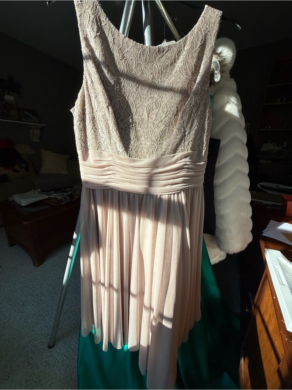 Sleeveless Lace Bodice Midi Dress in Blush Pink